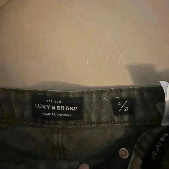 Lucky Brand cut offs - Picture 5 of 5